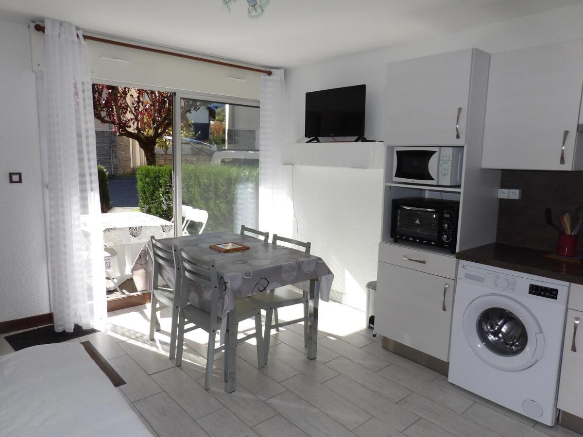 Hameau Des Thermes - Appartement Rez De Chaussee Сен-Лари-Сулан Екстериор снимка